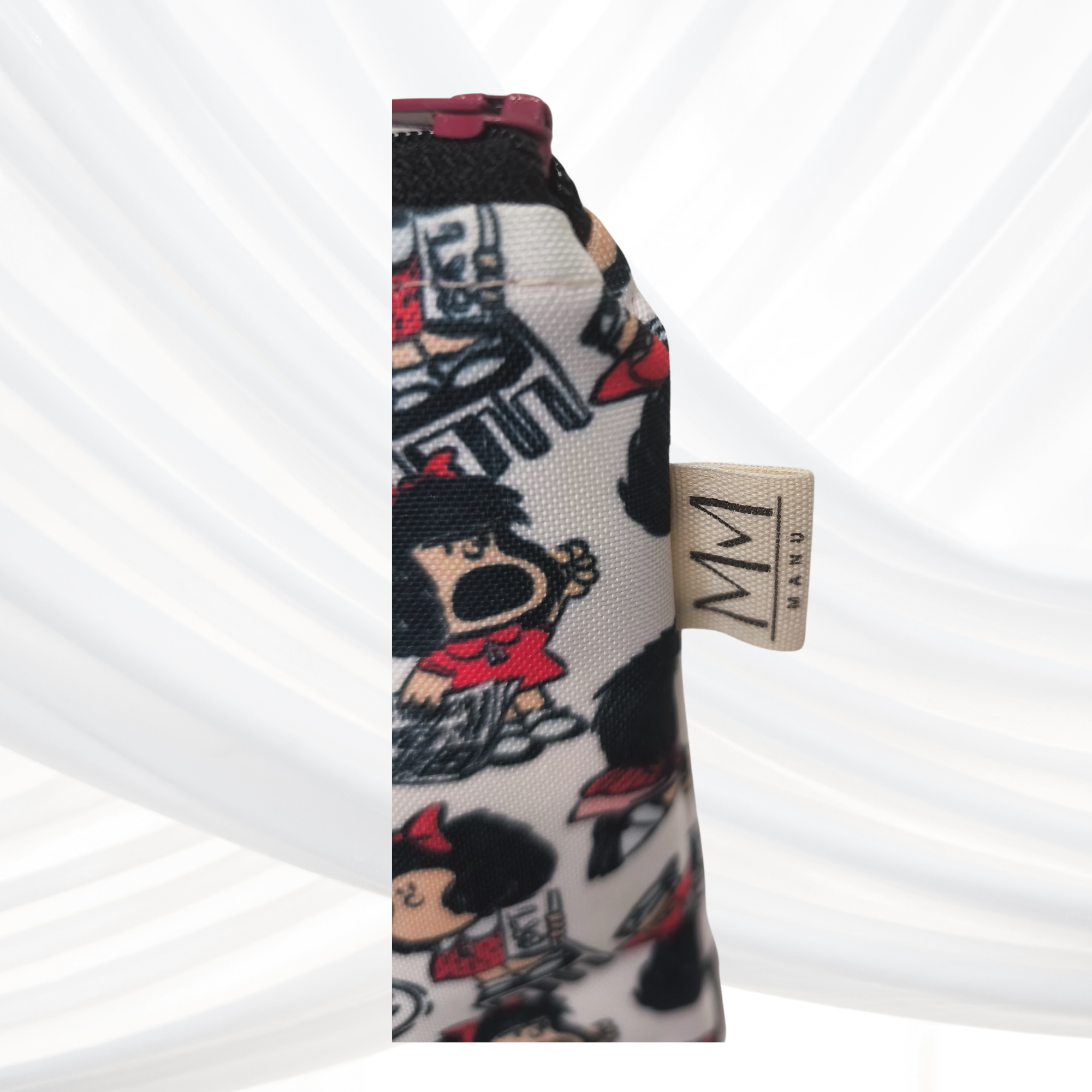Necessaire Mafalda – Prática, Estilosa e Funcional